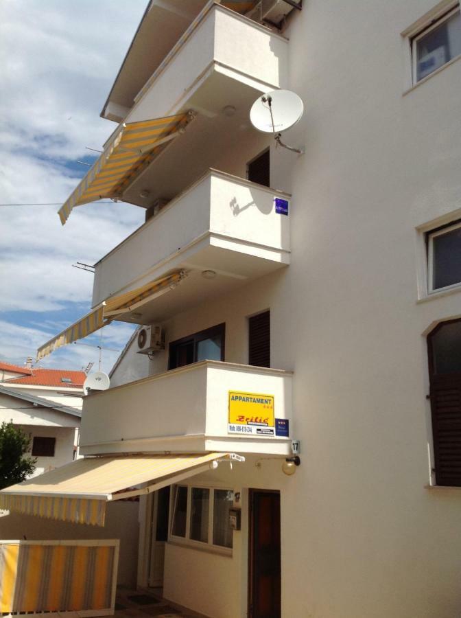 Apartments Zrilic Zara Esterno foto