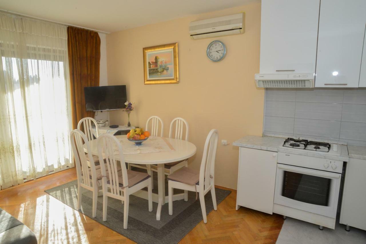 Apartments Zrilic Zara Esterno foto